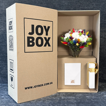 Подарунковий набір: букет із сухоцвітів та шоколадні цукерки JOY BOX "Святкова колискова"