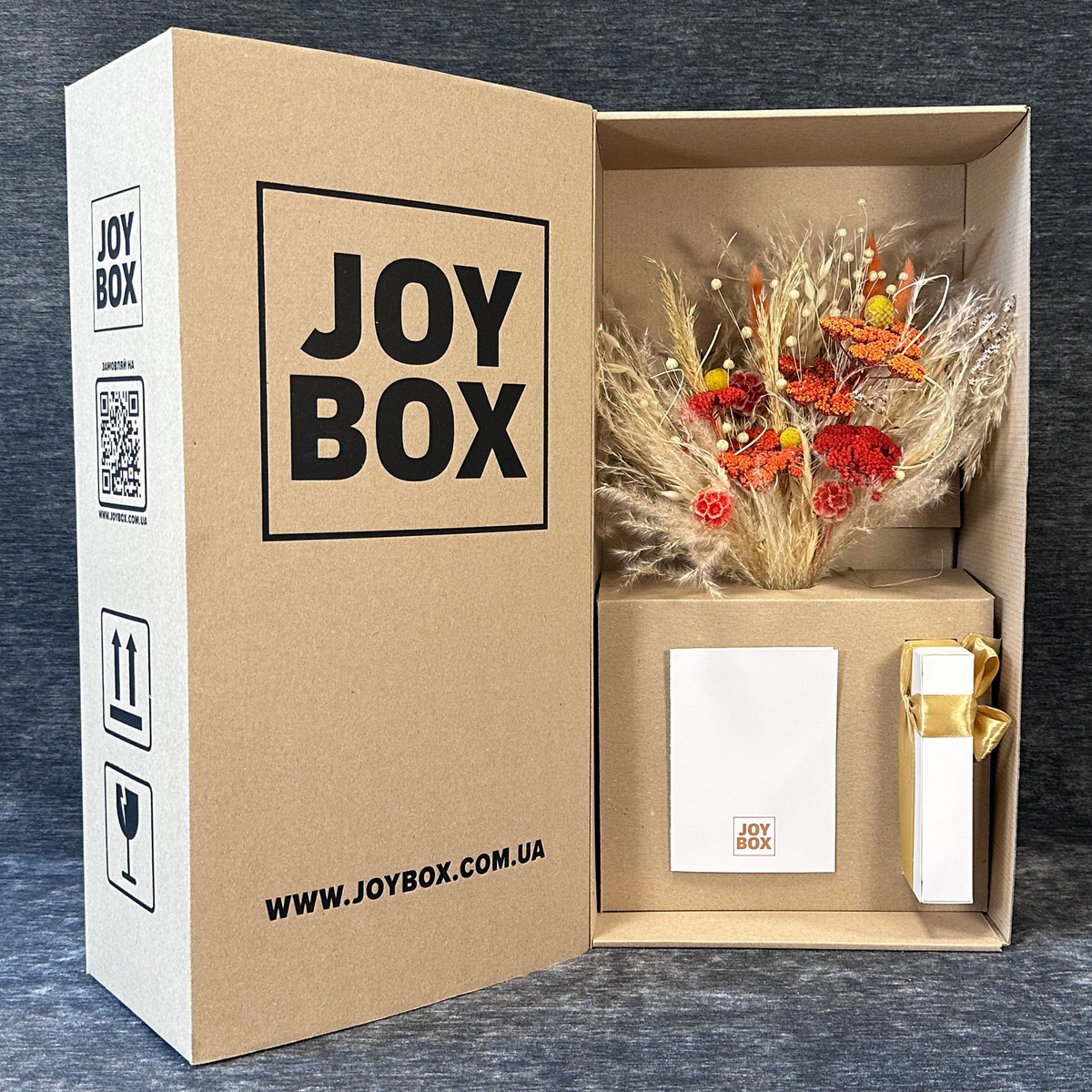 Подарунковий набір: букет із сухоцвітів та шоколадні цукерки JOY BOX "Теплі обійми"